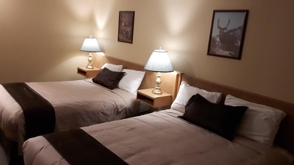 Mary'S Motel Golden Εξωτερικό φωτογραφία